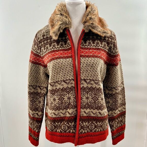 Cambridge Dry Goods 100% Wool and Faux Fur Sweater. Size Medium - Picture 1 of 4